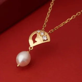 Beautiful 18Kt Gold Pendant